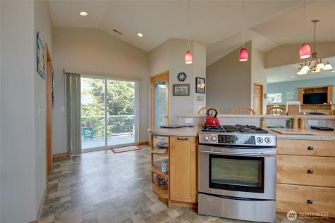 272 Sand Dune Avenue NW Ocean Shores WA 98569