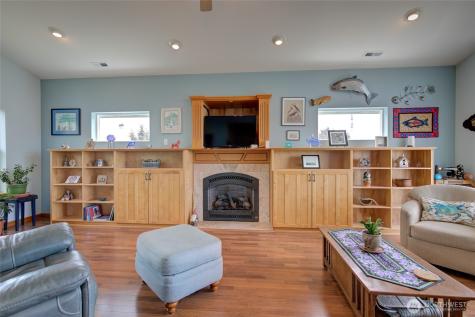 272 Sand Dune Avenue NW Ocean Shores WA 98569