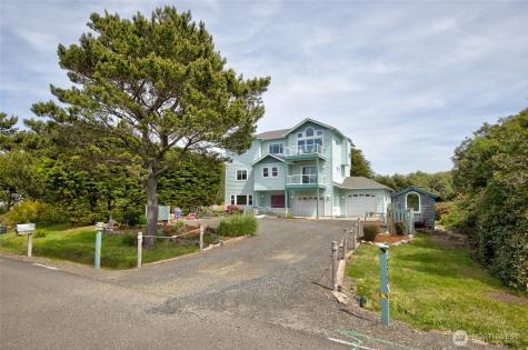 272 Sand Dune Avenue NW Ocean Shores WA 98569