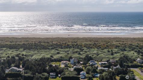 272 Sand Dune Avenue NW Ocean Shores WA 98569