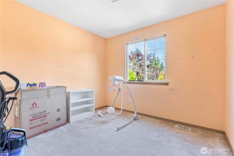 5620 Seahurst Avenue Everett WA 98203