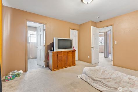 5620 Seahurst Avenue Everett WA 98203