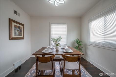 912 1st Street Hoquiam WA 98550