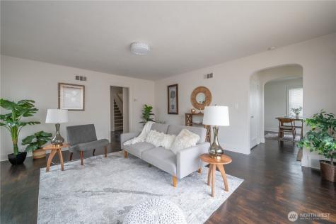 912 1st Street Hoquiam WA 98550