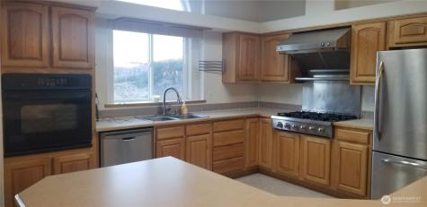 1579 Pine Creek Tonasket WA 98855