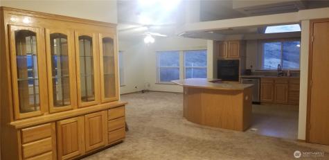 1579 Pine Creek Tonasket WA 98855