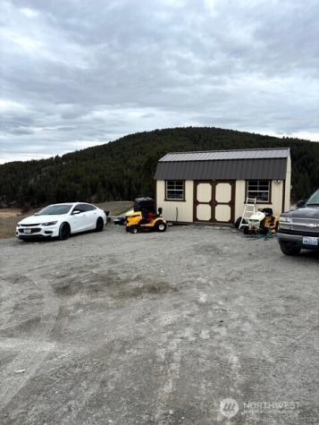1579 Pine Creek Tonasket WA 98855