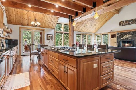 125 Royal Coachman Lane Kalama WA 98625
