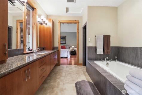 125 Royal Coachman Lane Kalama WA 98625