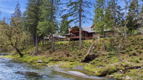 125 Royal Coachman Lane Kalama WA 98625