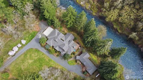 125 Royal Coachman Lane Kalama WA 98625