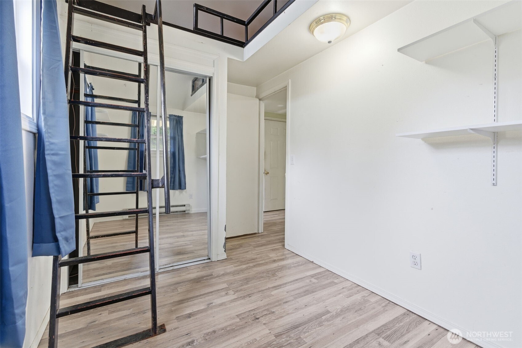 403 Queen Avenue Pe Ell WA 98572