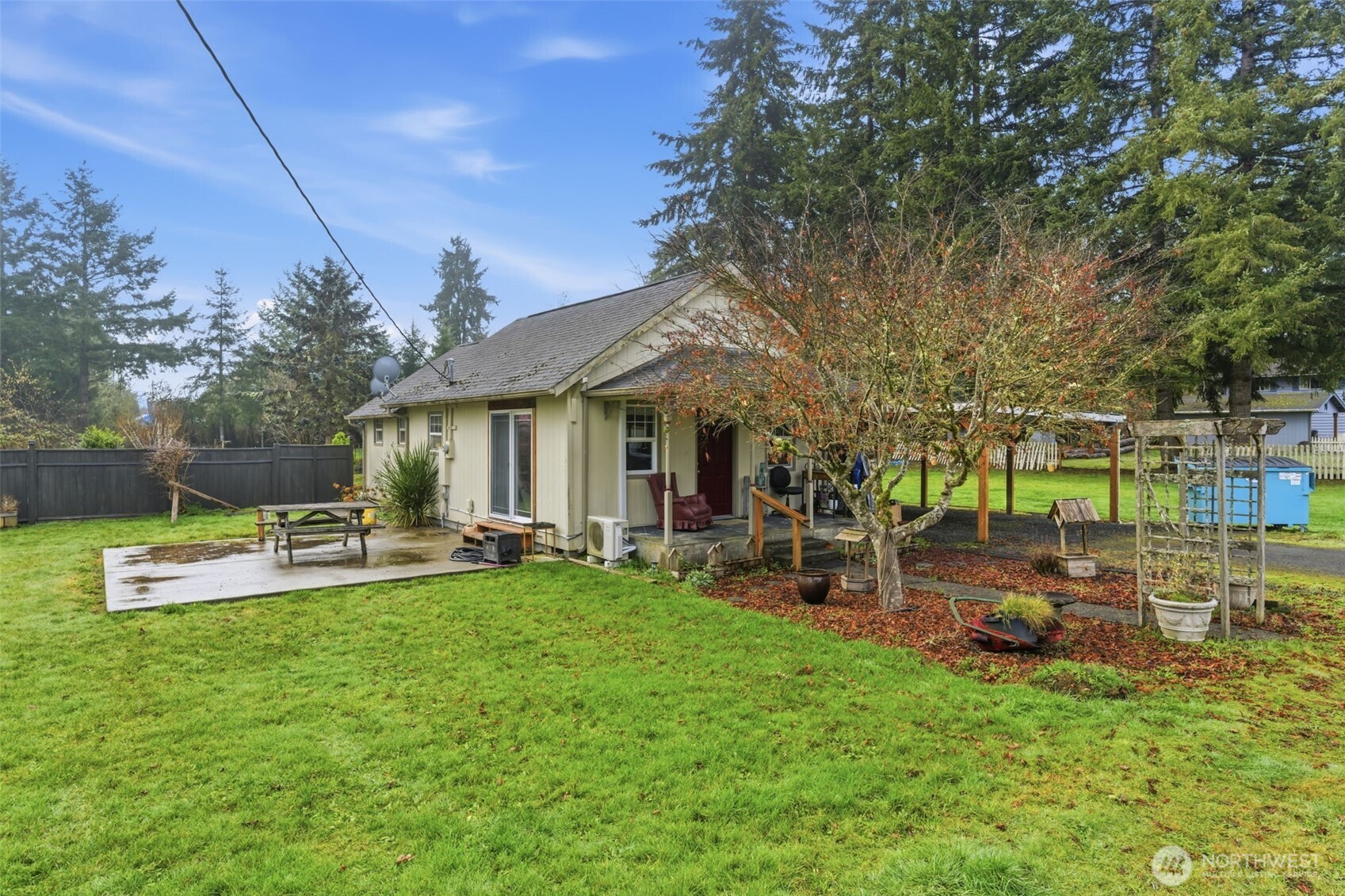 403 Queen Avenue Pe Ell WA 98572
