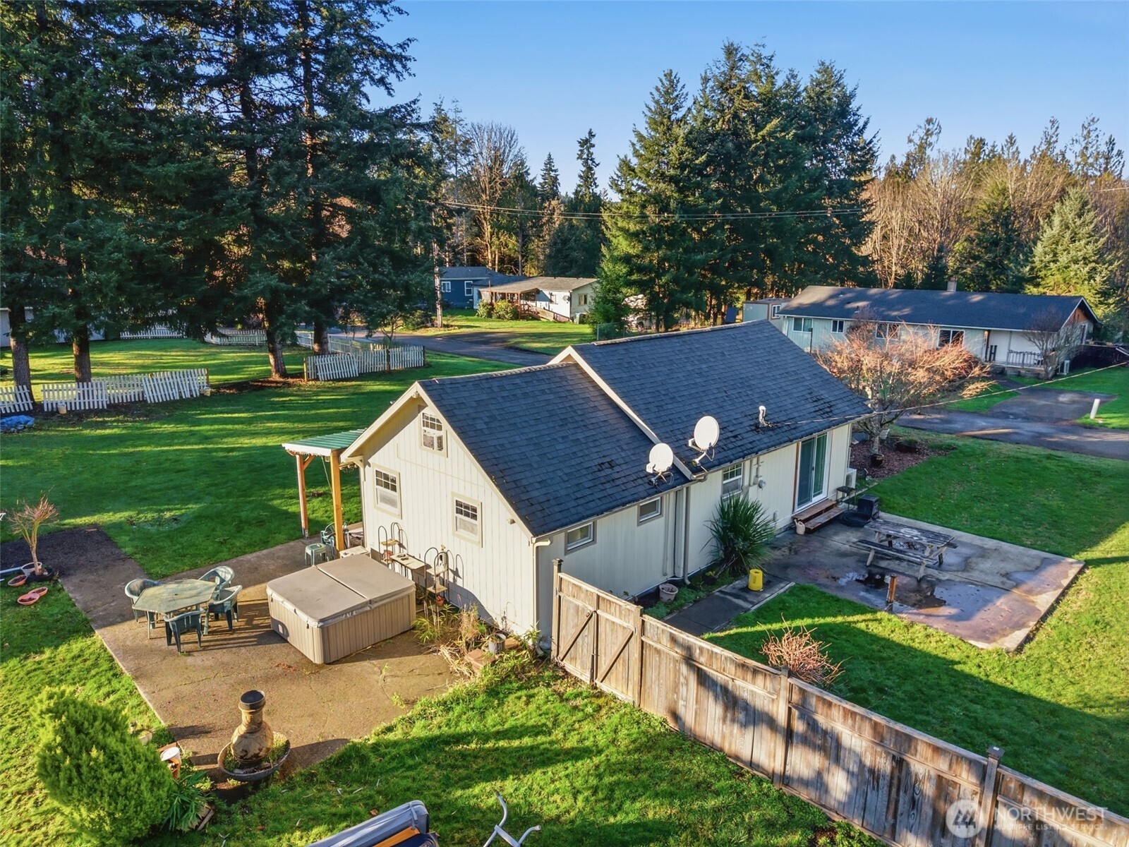 403 Queen Avenue Pe Ell WA 98572