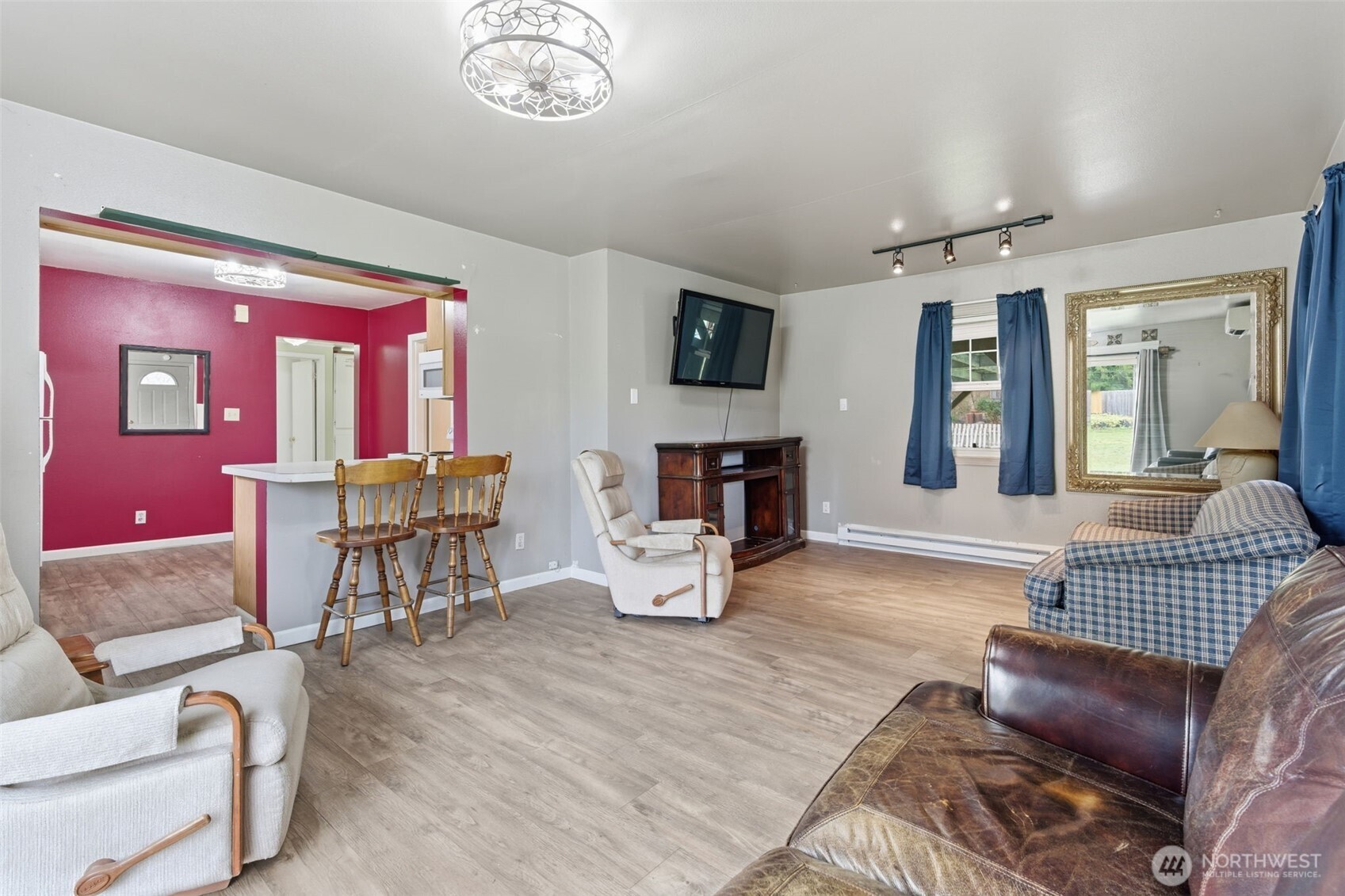 403 Queen Avenue Pe Ell WA 98572