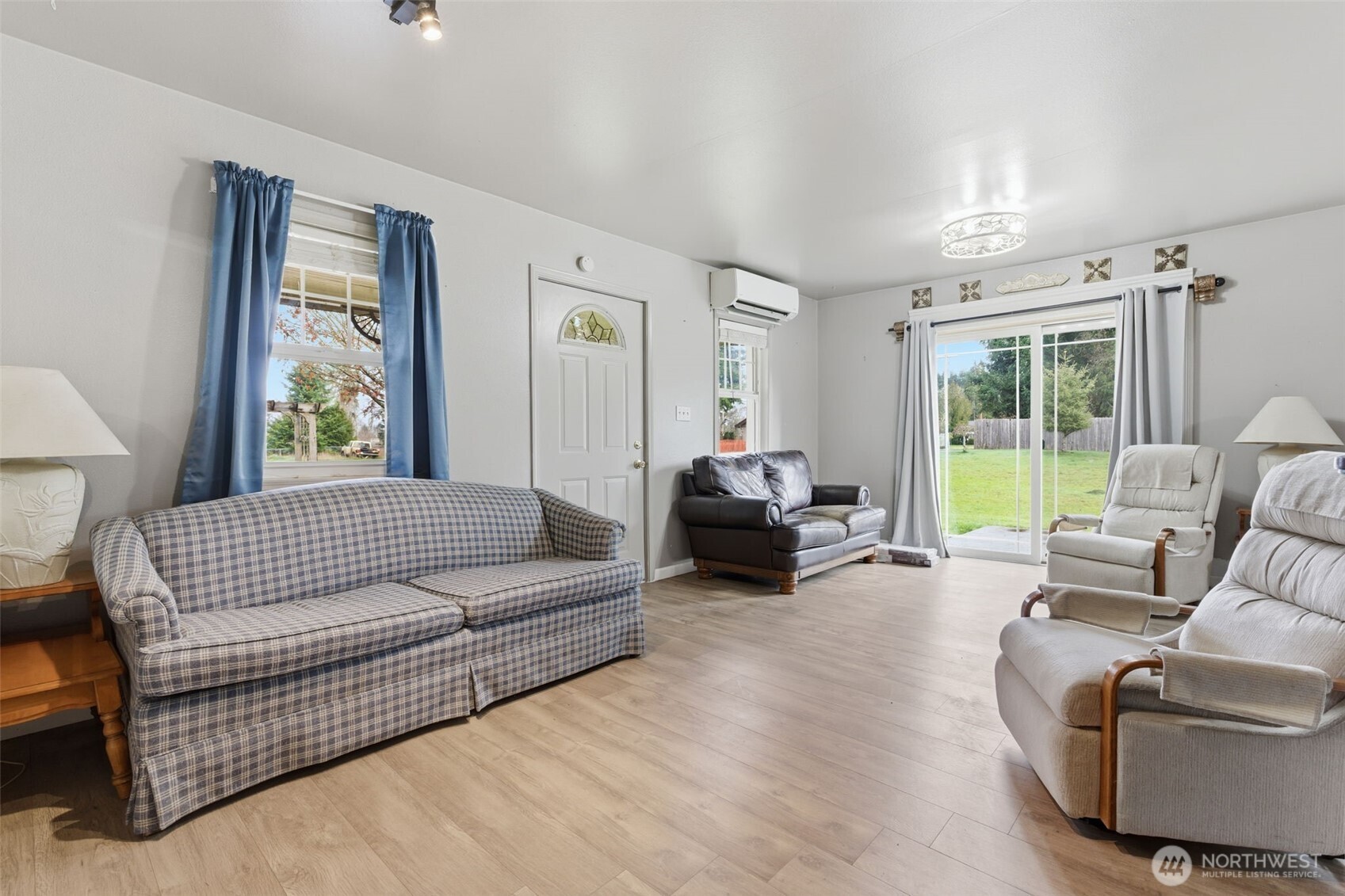 403 Queen Avenue Pe Ell WA 98572