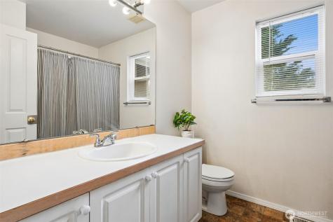 9211 64th Avenue Ct E Puyallup WA 98371