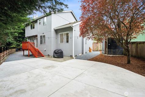 9211 64th Avenue Ct E Puyallup WA 98371