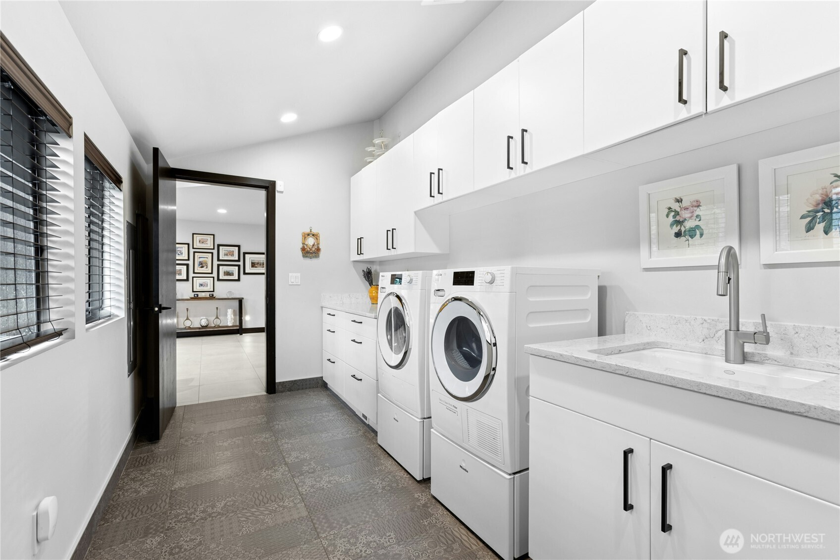 70 Cascade Key Bellevue WA 98006