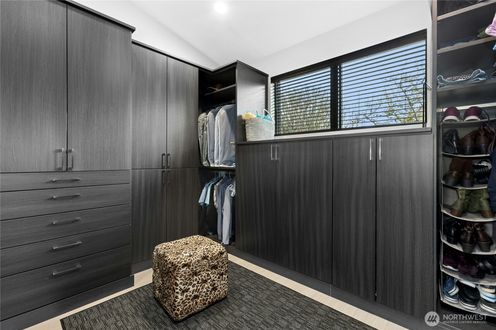 70 Cascade Key Bellevue WA 98006