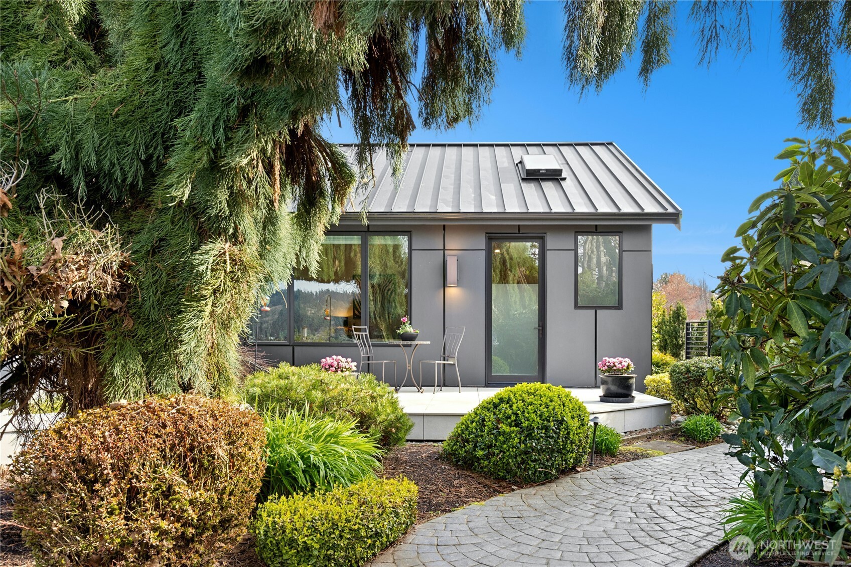 70 Cascade Key Bellevue WA 98006