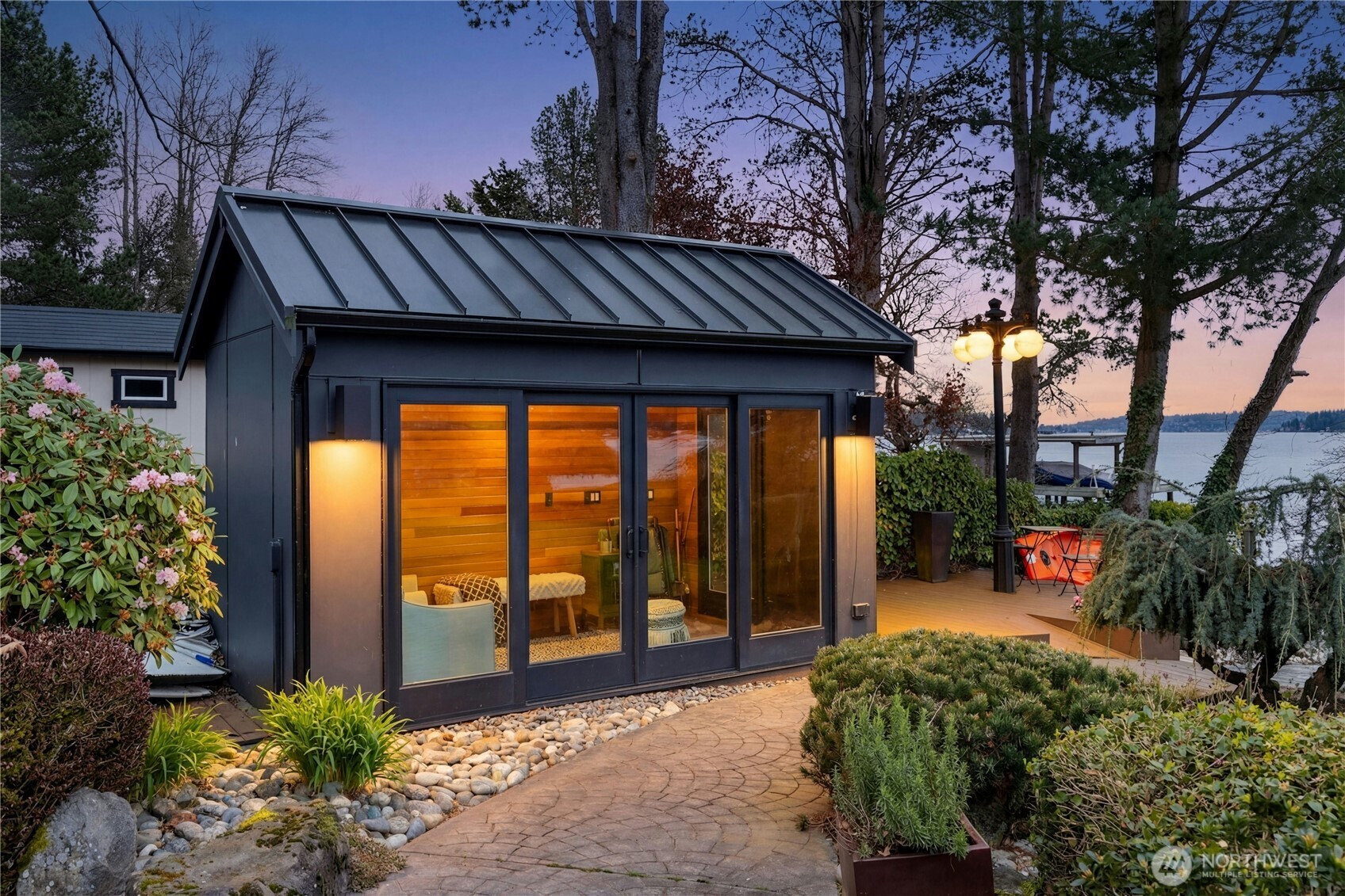 70 Cascade Key Bellevue WA 98006