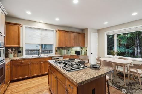 2109 263rd Lane SE Sammamish WA 98075