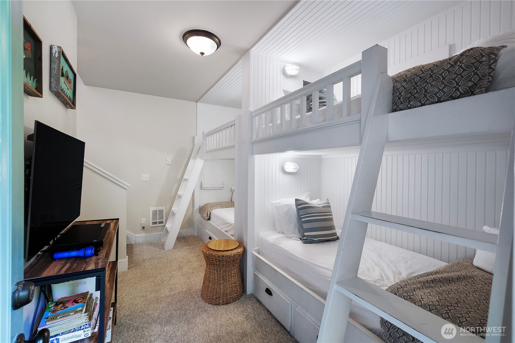 17 Beach Cabin Lane Pacific Beach WA 98571