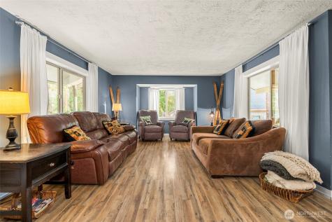 21823 Colt Road Leavenworth WA 98826