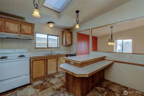 1706 Twin Peaks Drive Wenatchee WA 98801