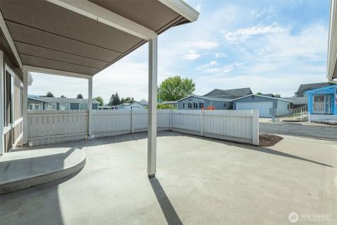 1706 Twin Peaks Drive Wenatchee WA 98801