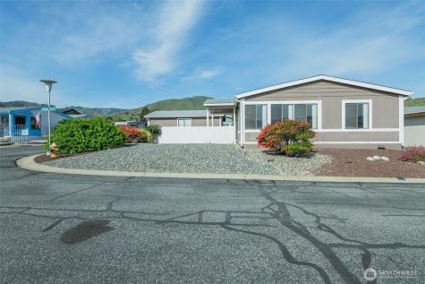 1706 Twin Peaks Drive Wenatchee WA 98801