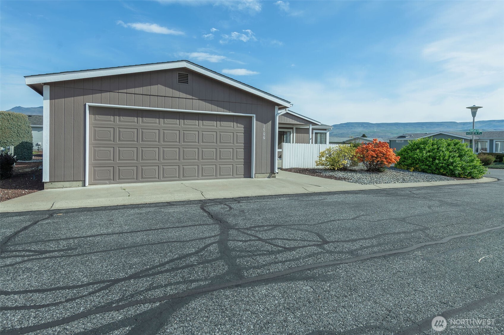 1706 Twin Peaks Drive Wenatchee WA 98801
