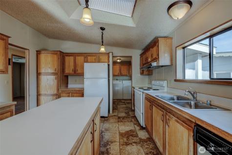 1706 Twin Peaks Drive Wenatchee WA 98801