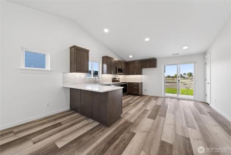 4322 W Redhead Avenue Moses Lake WA 98837