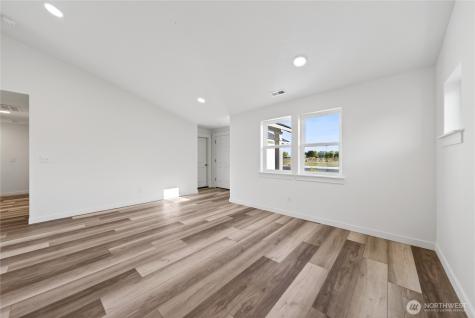 4322 W Redhead Avenue Moses Lake WA 98837