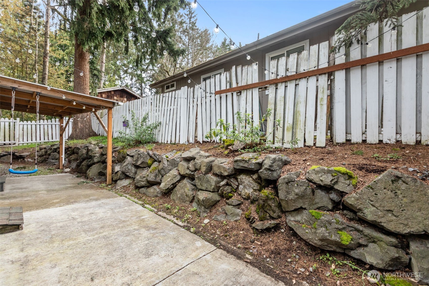 2402 S 370th Place Federal Way WA 98003