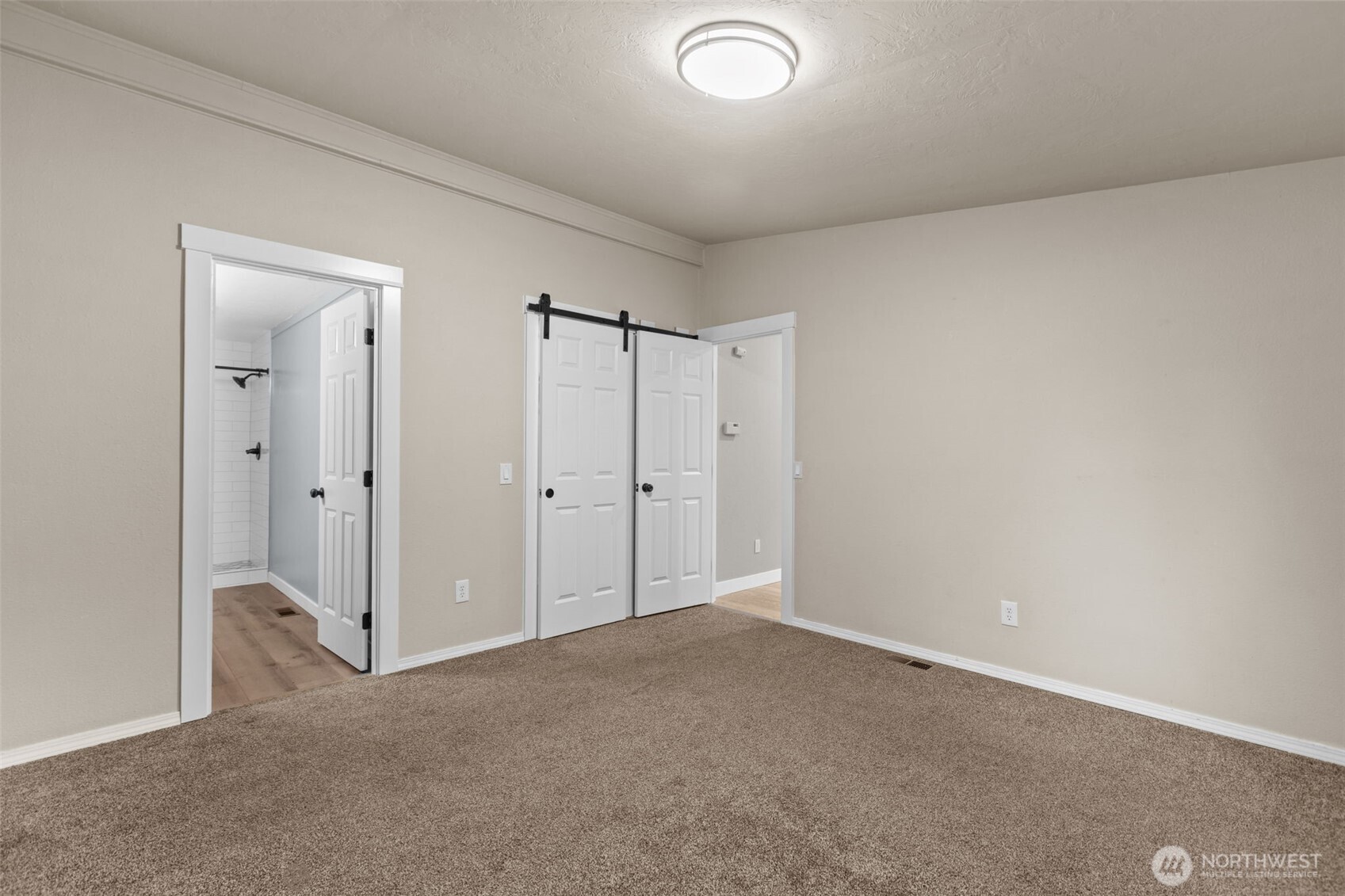 2402 S 370th Place Federal Way WA 98003