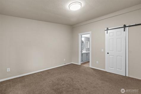 2402 S 370th Place Federal Way WA 98003