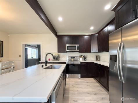 4810 S 3rd Avenue Everett WA 98203