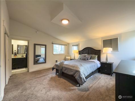 4810 S 3rd Avenue Everett WA 98203