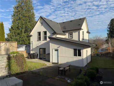 4810 S 3rd Avenue Everett WA 98203