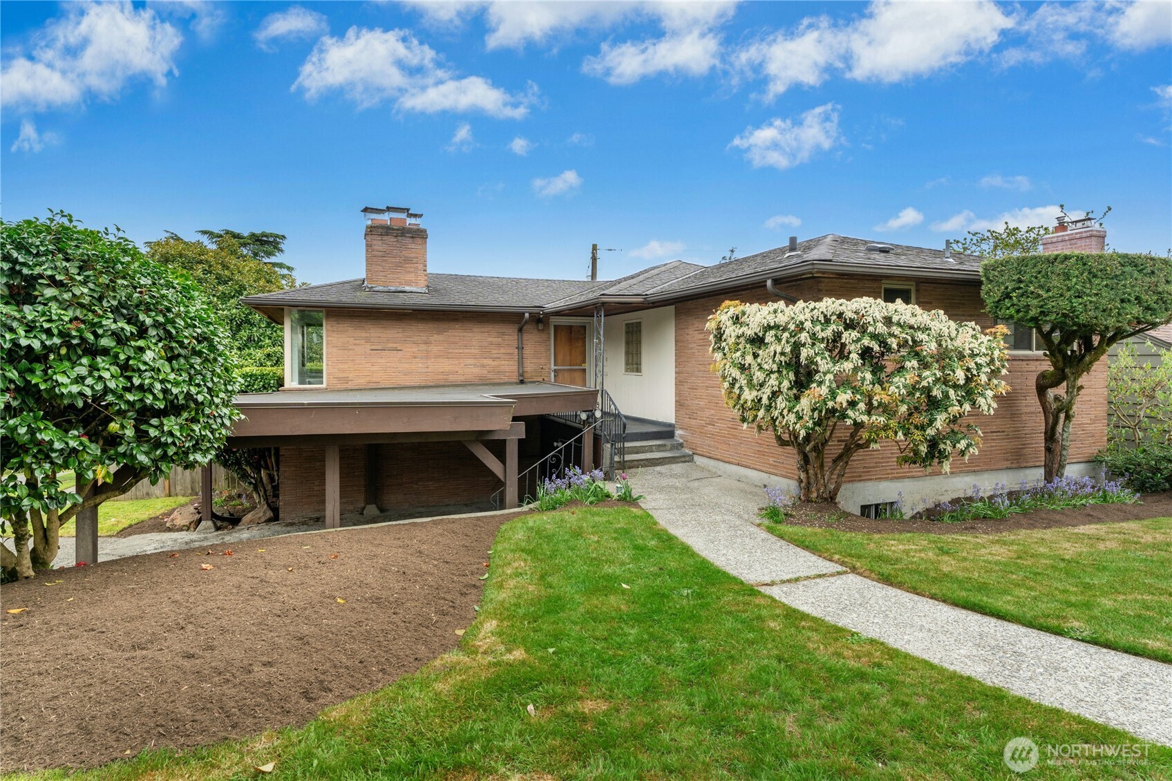 5803 Oberlin Avenue NE Seattle WA 98105
