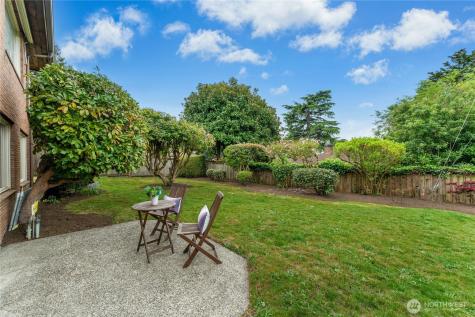 5803 Oberlin Avenue NE Seattle WA 98105