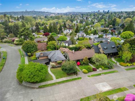 5803 Oberlin Avenue NE Seattle WA 98105