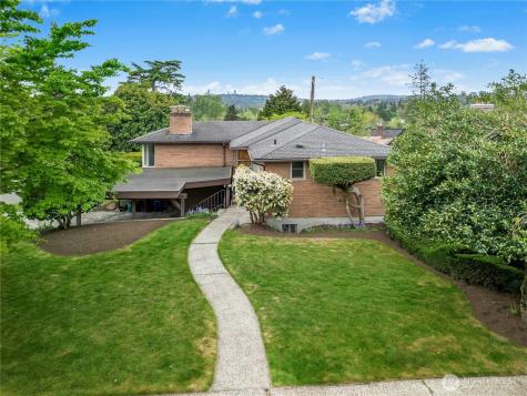 5803 Oberlin Avenue NE Seattle WA 98105