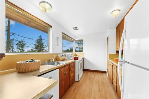 5803 Oberlin Avenue NE Seattle WA 98105