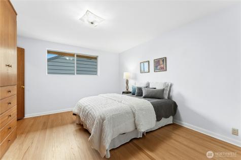 5803 Oberlin Avenue NE Seattle WA 98105