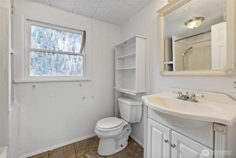 12413 Canyon Road Puyallup WA 98373