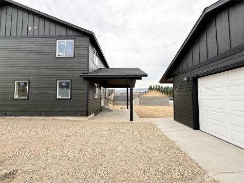 150 Juanita Way Malaga WA 98828